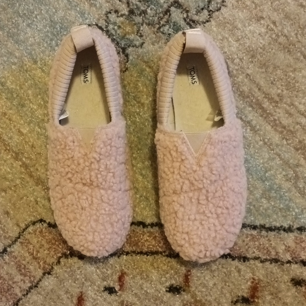 Toms